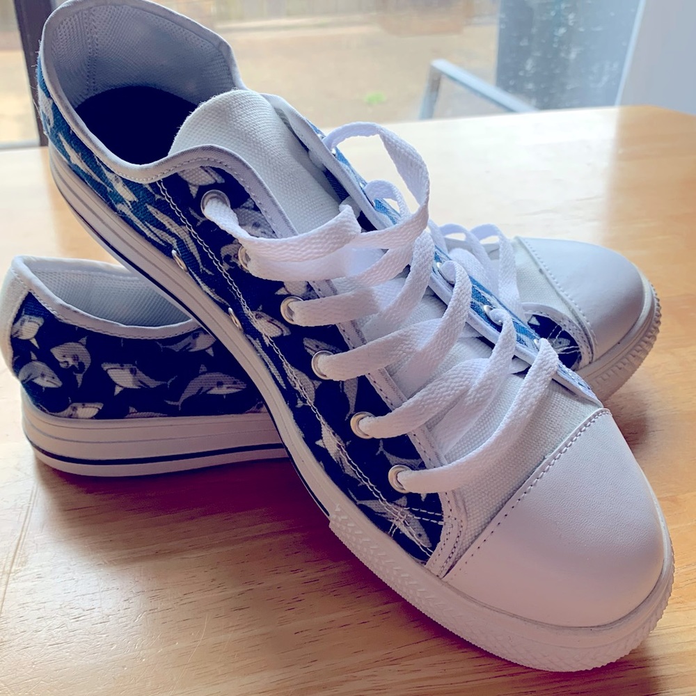 New shark print shoes, size 10